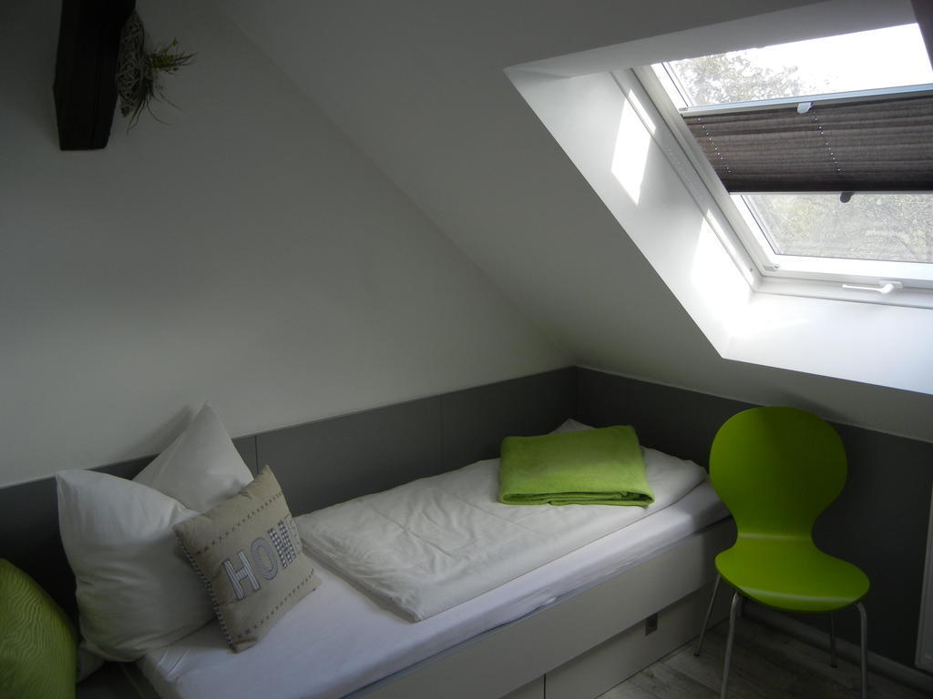 Gutshof Zum Adlernest Hotel Arnsnesta Bilik gambar