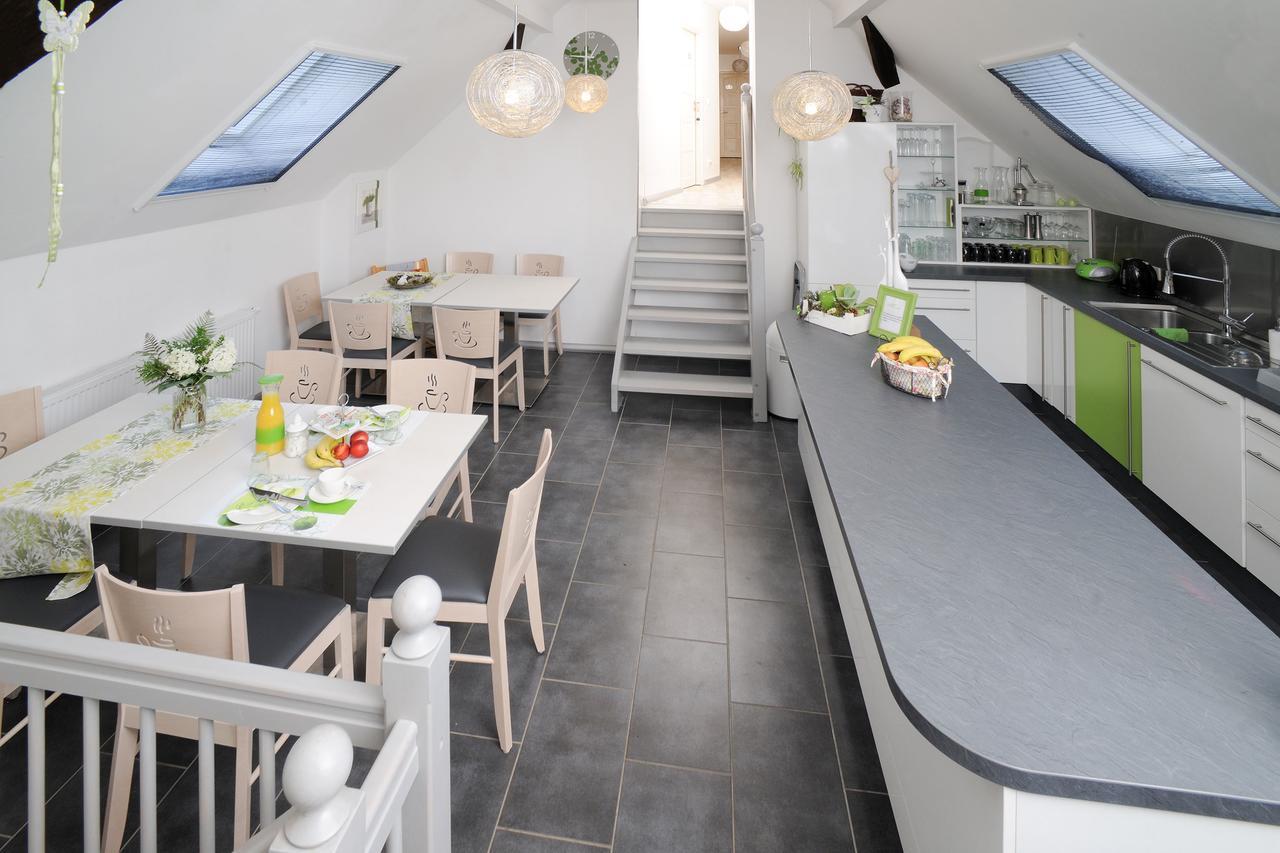 Gutshof Zum Adlernest Hotel Arnsnesta Luaran gambar